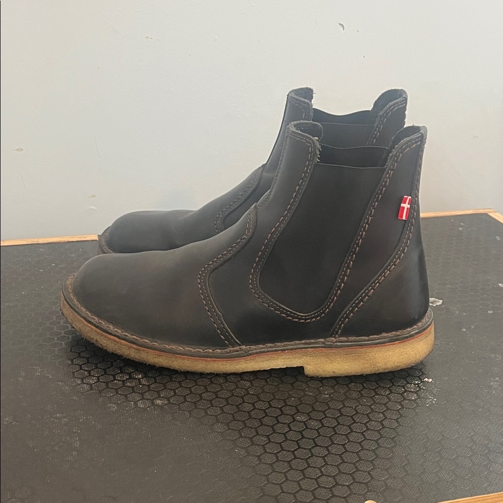 Duckfeet Roskilde Black Leather Chelsea Boots Size 46 (Eur)/12.5 or 13 (US)